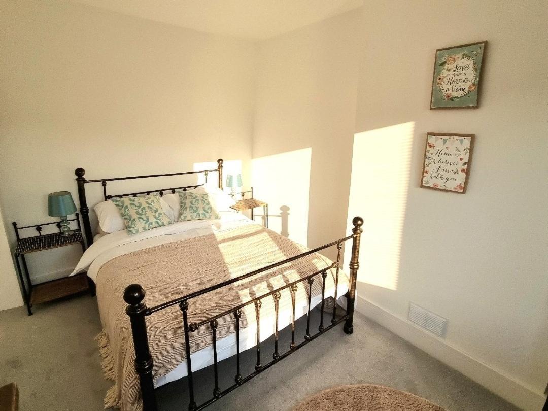 Hill View Vila Abertillery Exterior foto